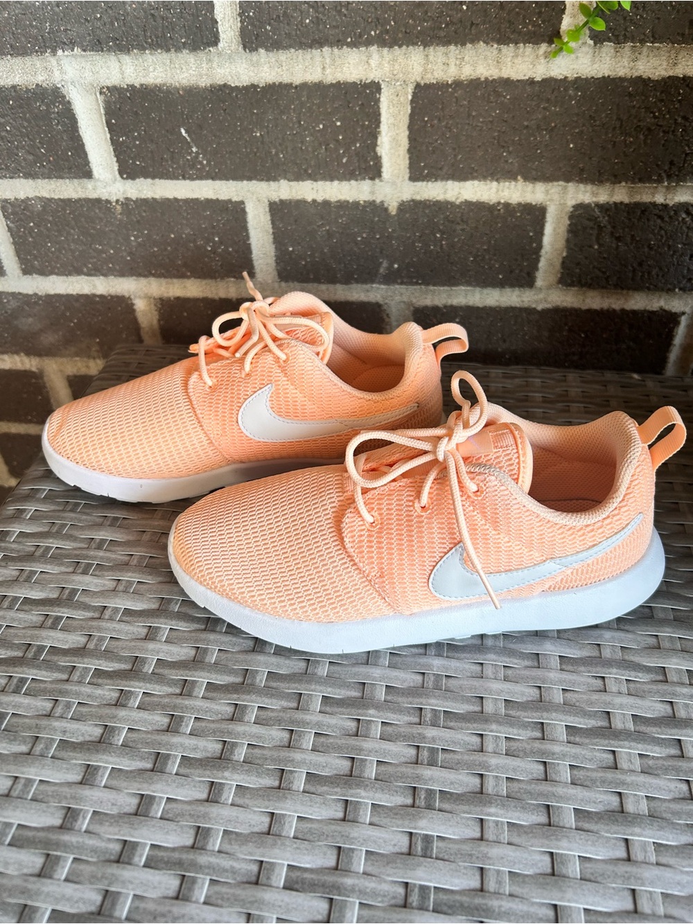 Nike Kids' Peach Roshe One Running Shoes, Size 3Y